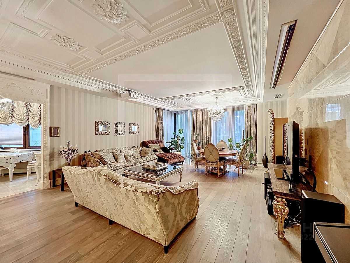 4-комнатная квартира, 225 м²