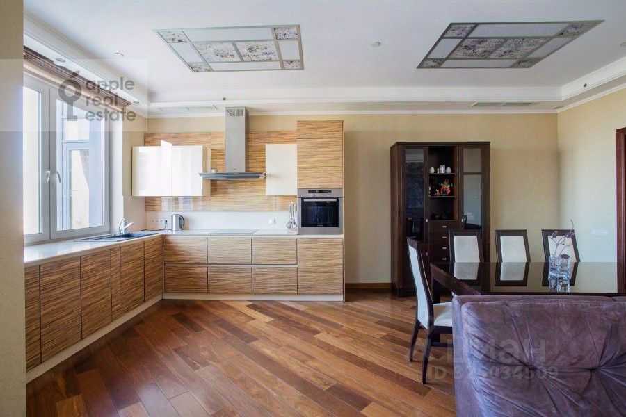 4-комнатная квартира, 155 м²