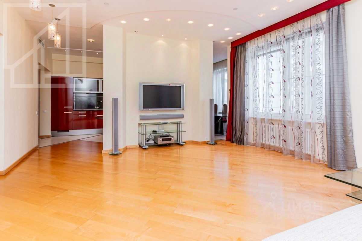 3-комнатная квартира, 144 м² — фотография 2