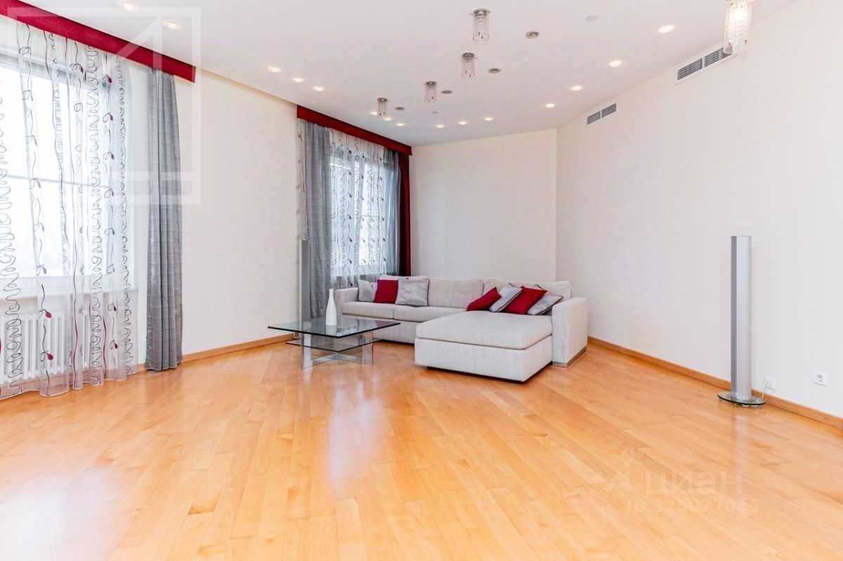 3-комнатная квартира, 144 м² — фотография 3