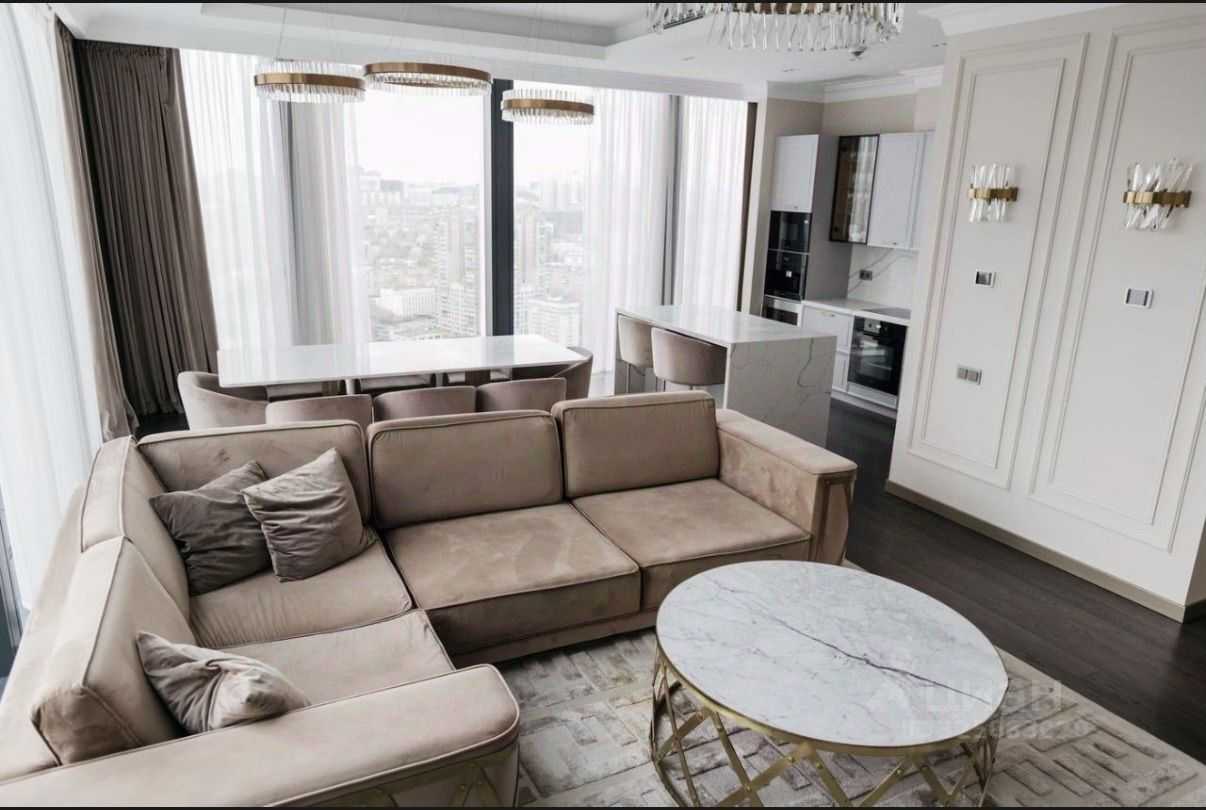 4-комнатная квартира, 159 м²