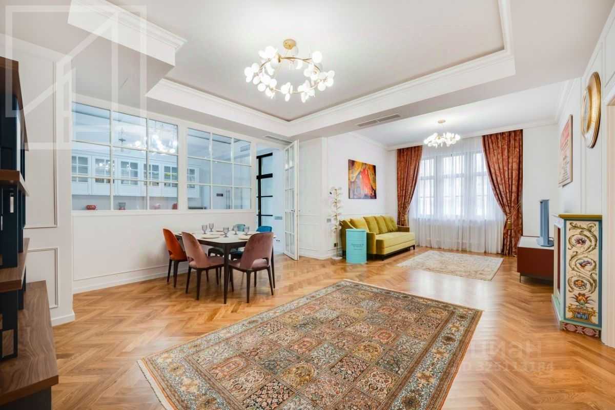 5-комнатная квартира, 150 м²
