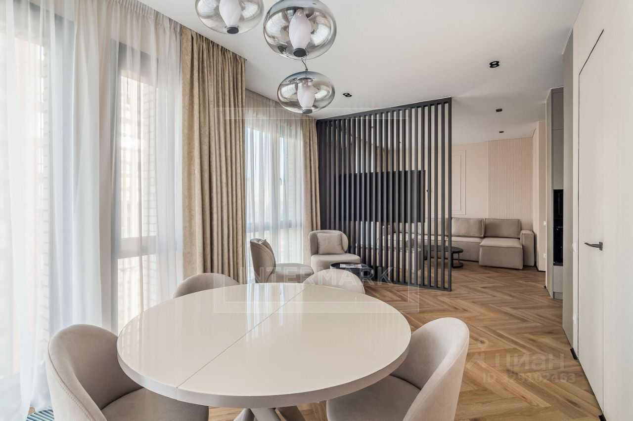 4-комнатная квартира, 105 м² — фотография 3