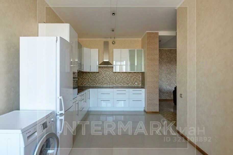 4-комнатная квартира, 140 м² — фотография 2