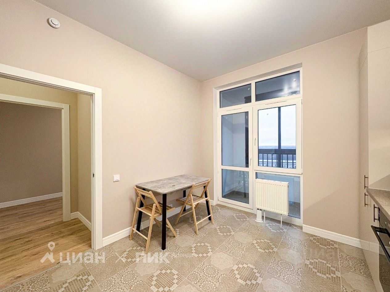 1-комнатная квартира, 37 м² — фотография 2