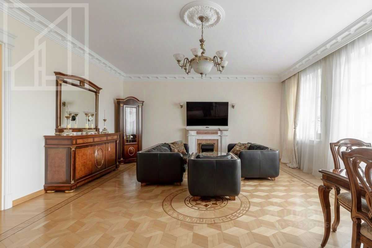 3-комнатная квартира, 135 м²