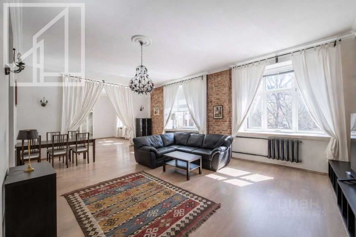 4-комнатная квартира, 150 м²