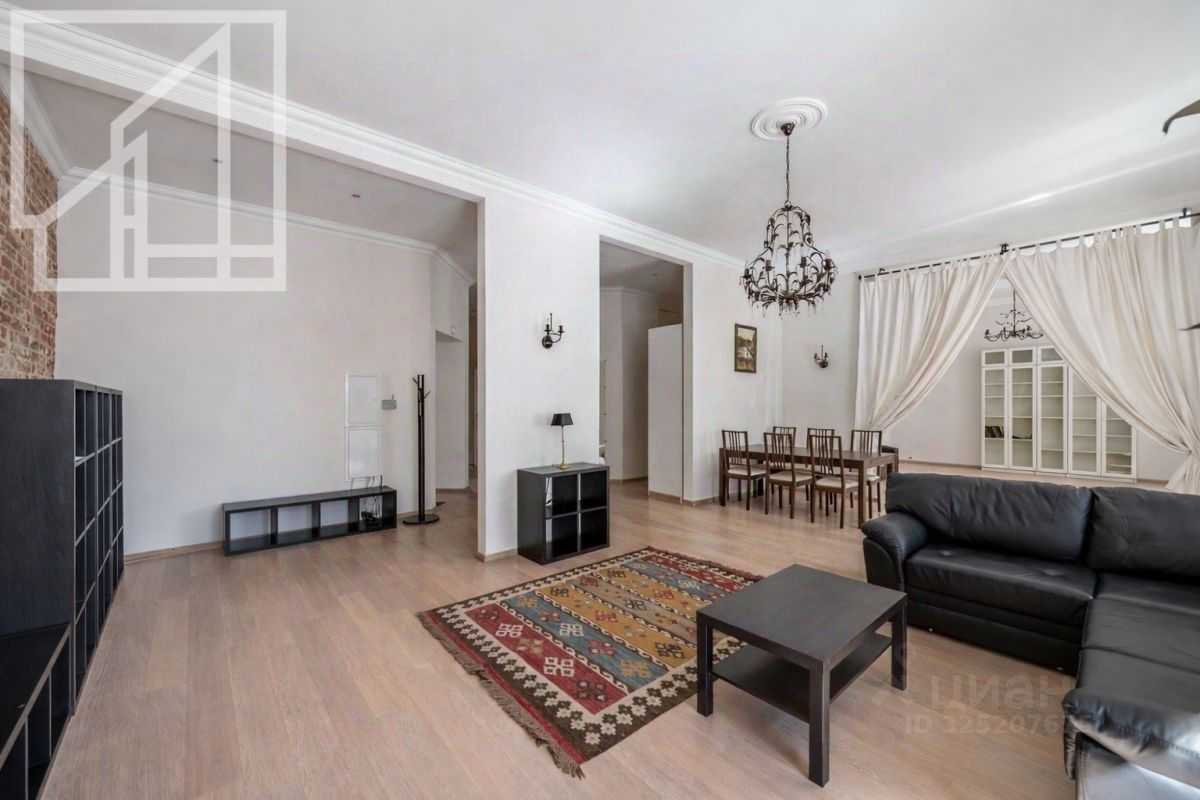 4-комнатная квартира, 150 м² — фотография 3