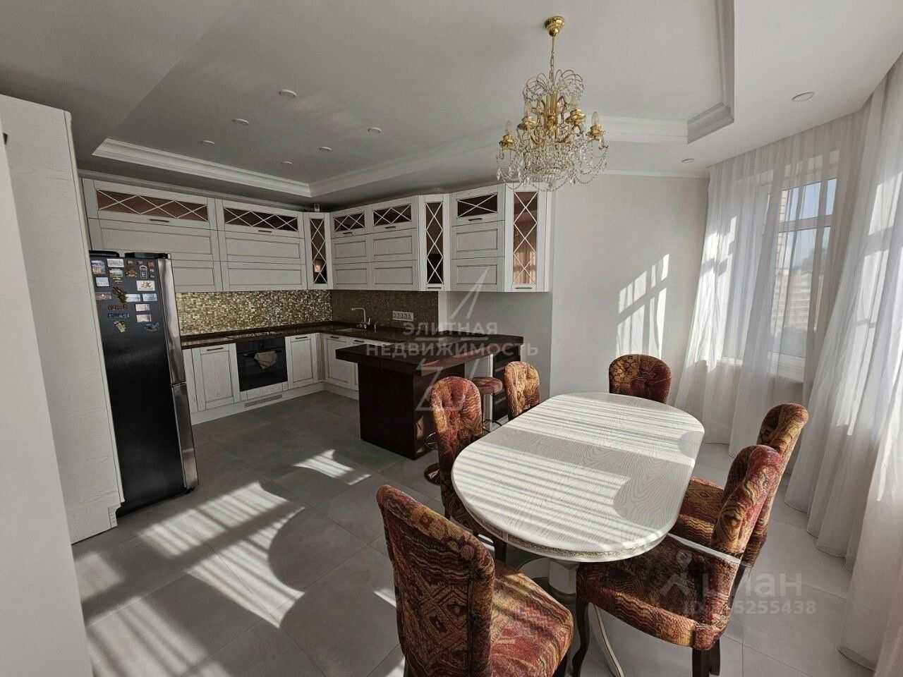 4-комнатная квартира, 140 м² — фотография 2