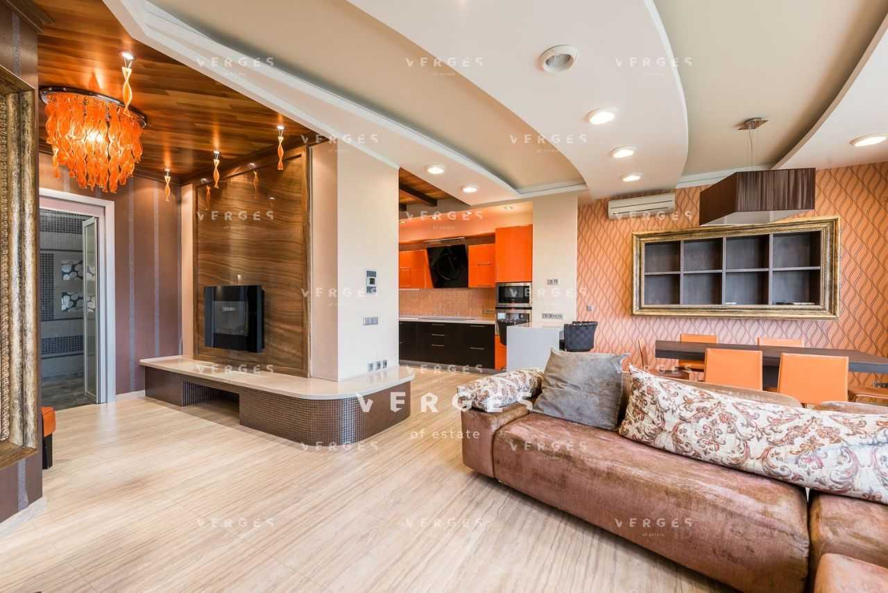 4-комнатная квартира, 151 м²