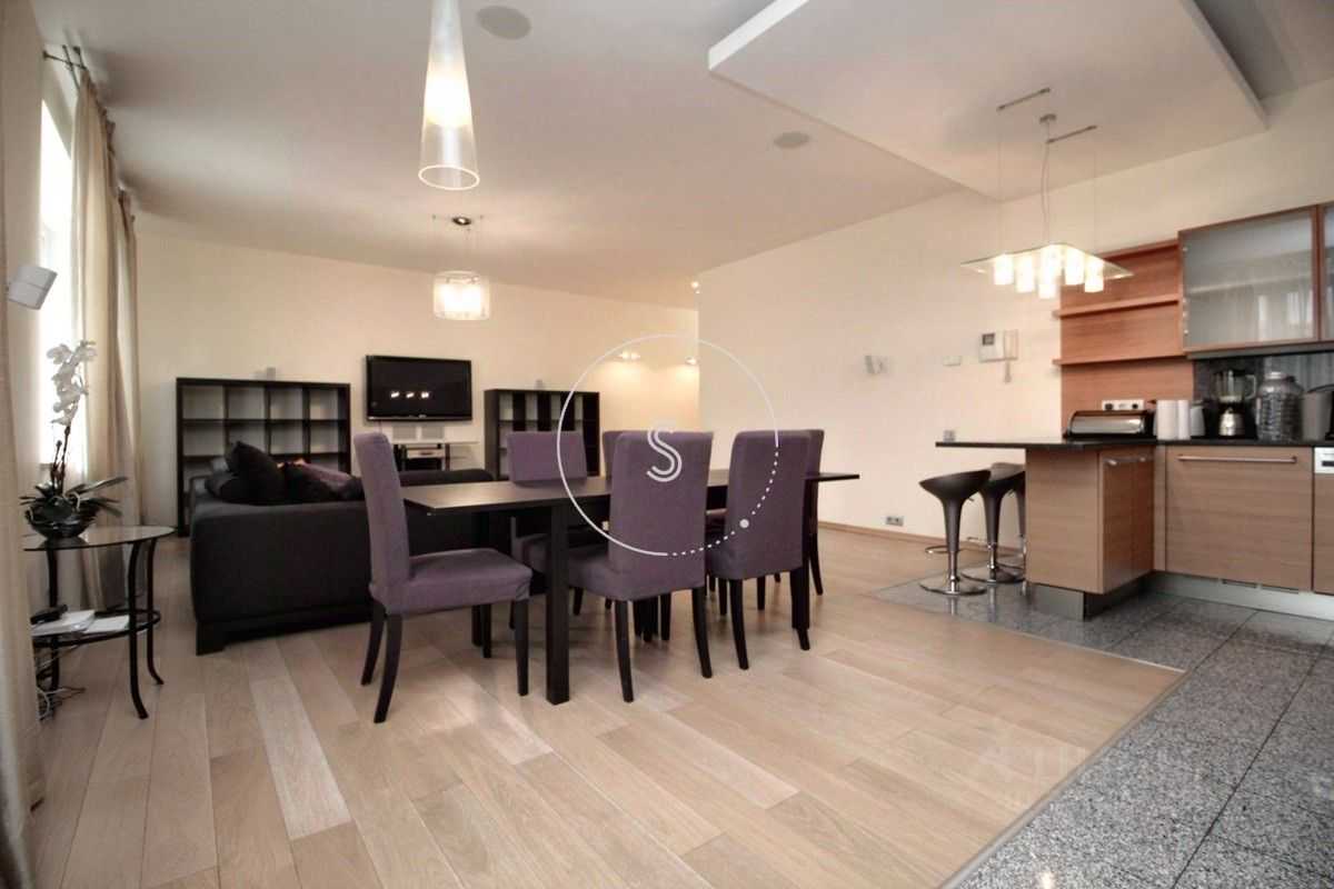 5-комнатная квартира, 204 м²