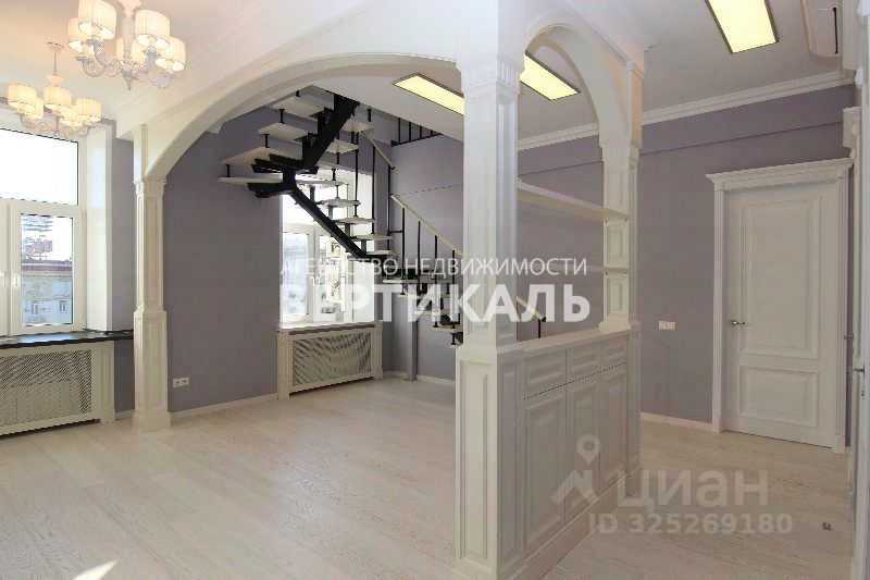 5-комнатная квартира, 140 м² — фотография 2