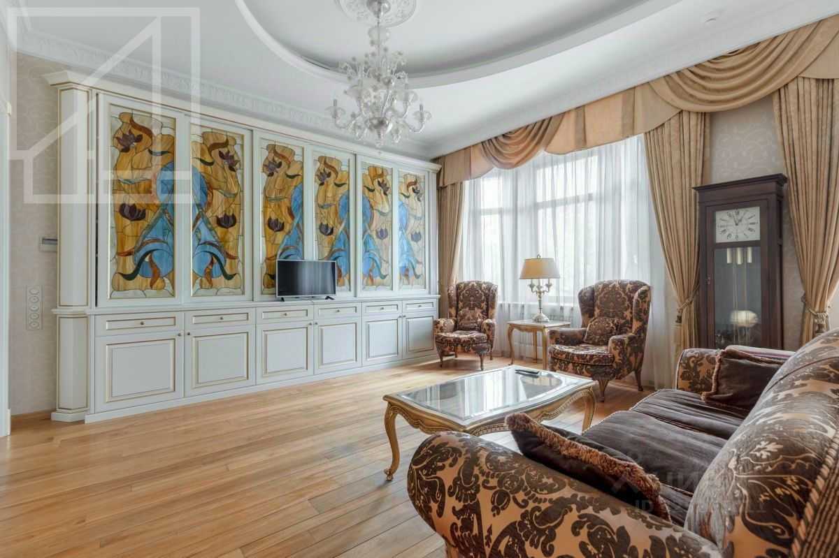 4-комнатная квартира, 167 м² — фотография 2