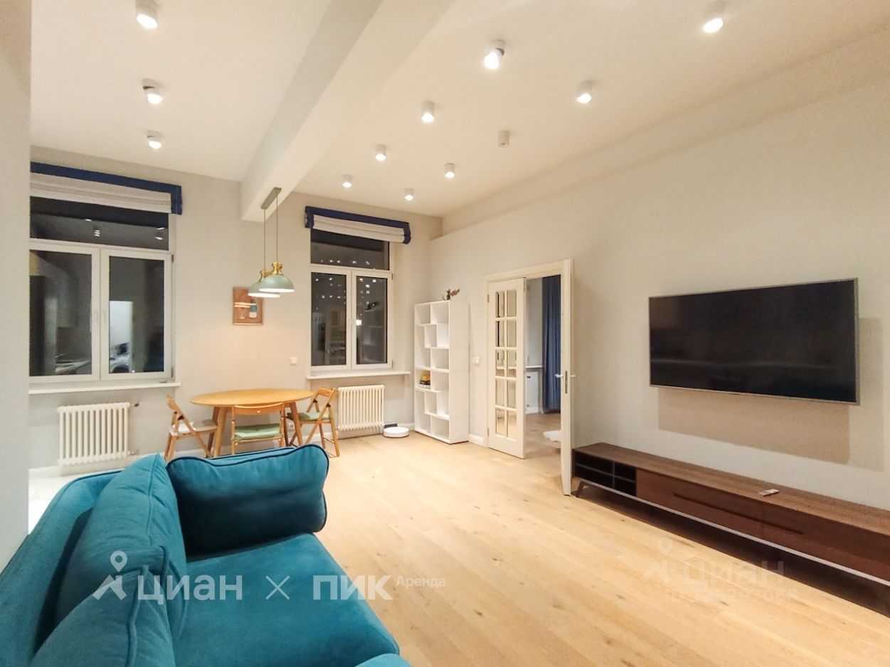 1-комнатная квартира, 60,7 м² — фотография 2
