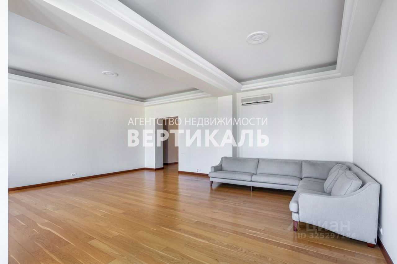 5-комнатная квартира, 212 м² — фотография 2