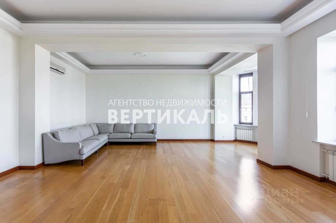 5-комнатная квартира, 212 м² — фотография 3