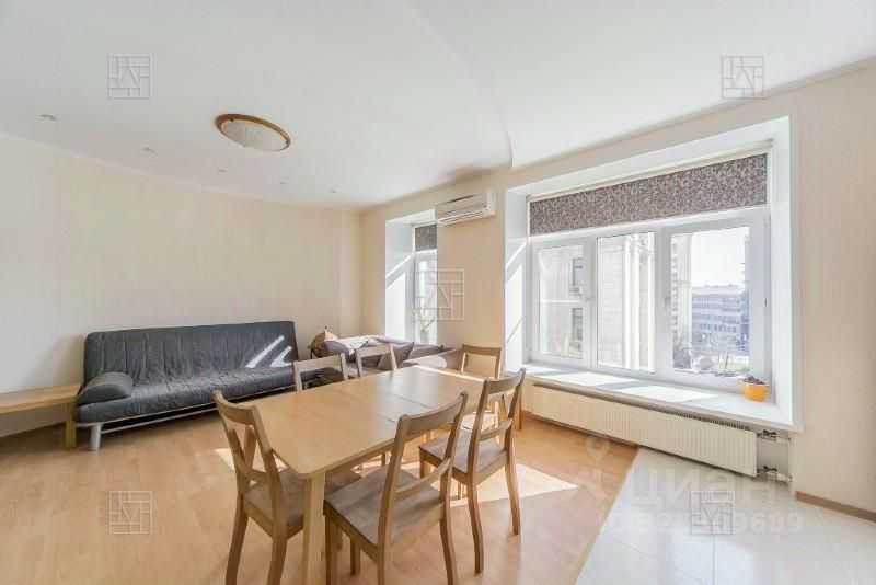 4-комнатная квартира, 120 м² — фотография 2