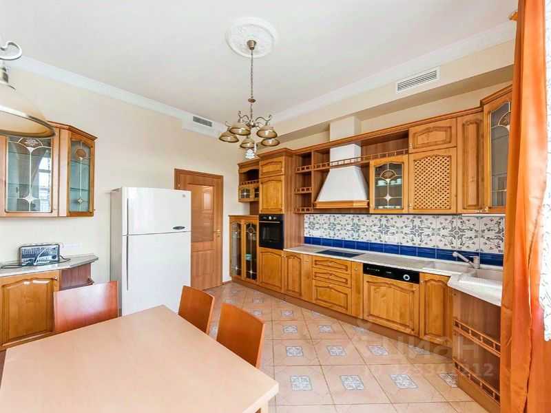 4-комнатная квартира, 162 м² — фотография 3