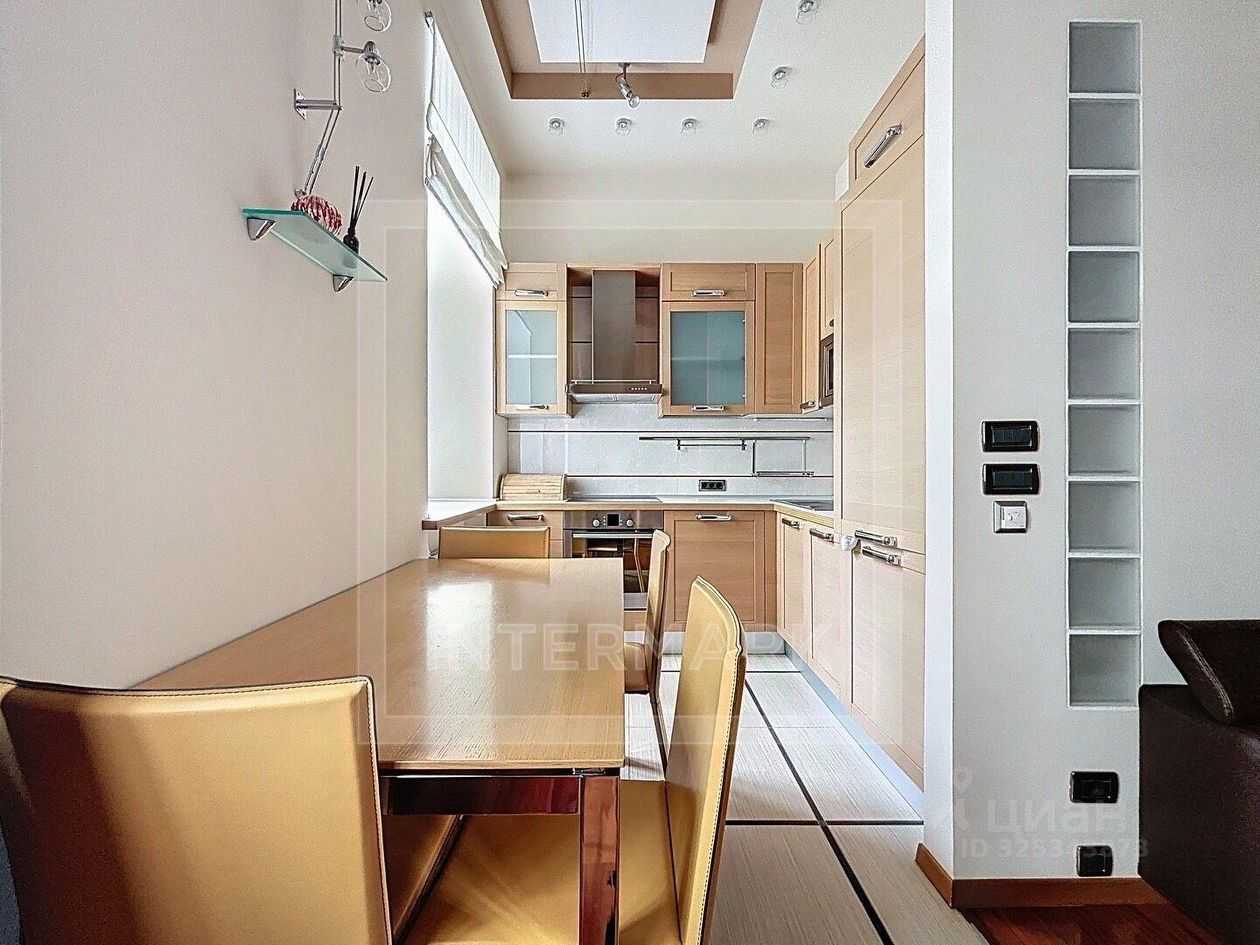 2-комнатная квартира, 56 м² — фотография 3
