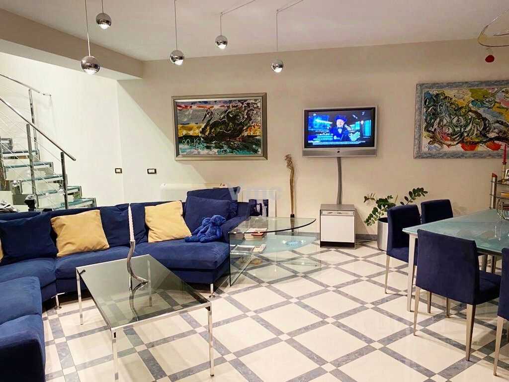 4-комнатная квартира, 230 м² — фотография 2