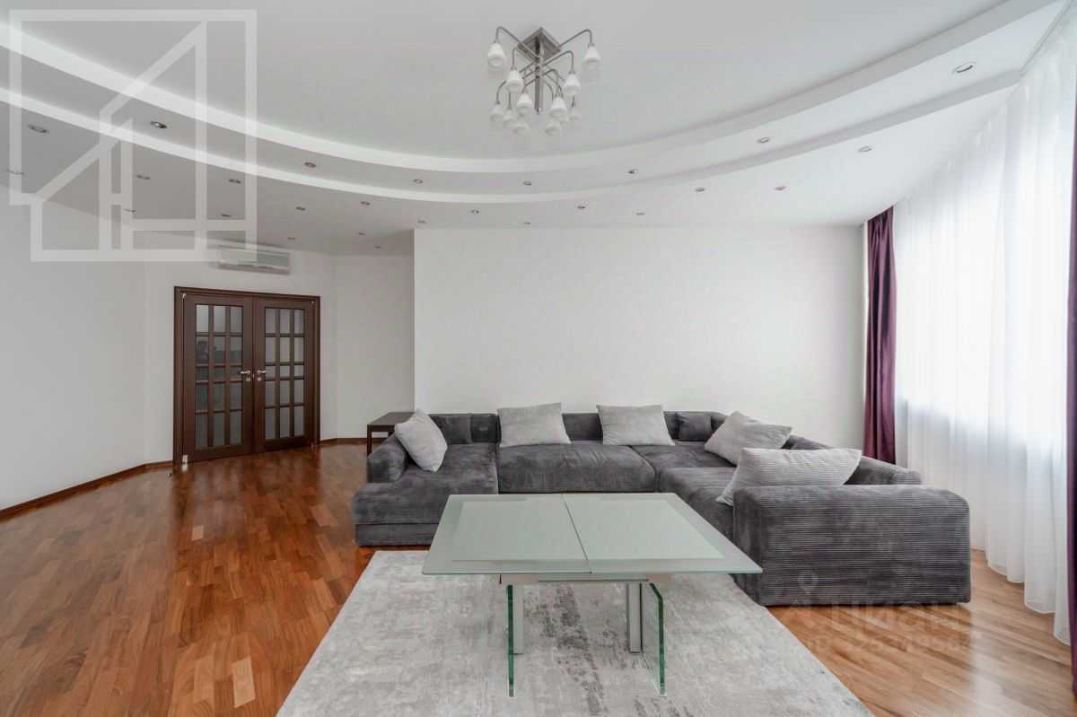 5-комнатная квартира, 210 м² — фотография 3