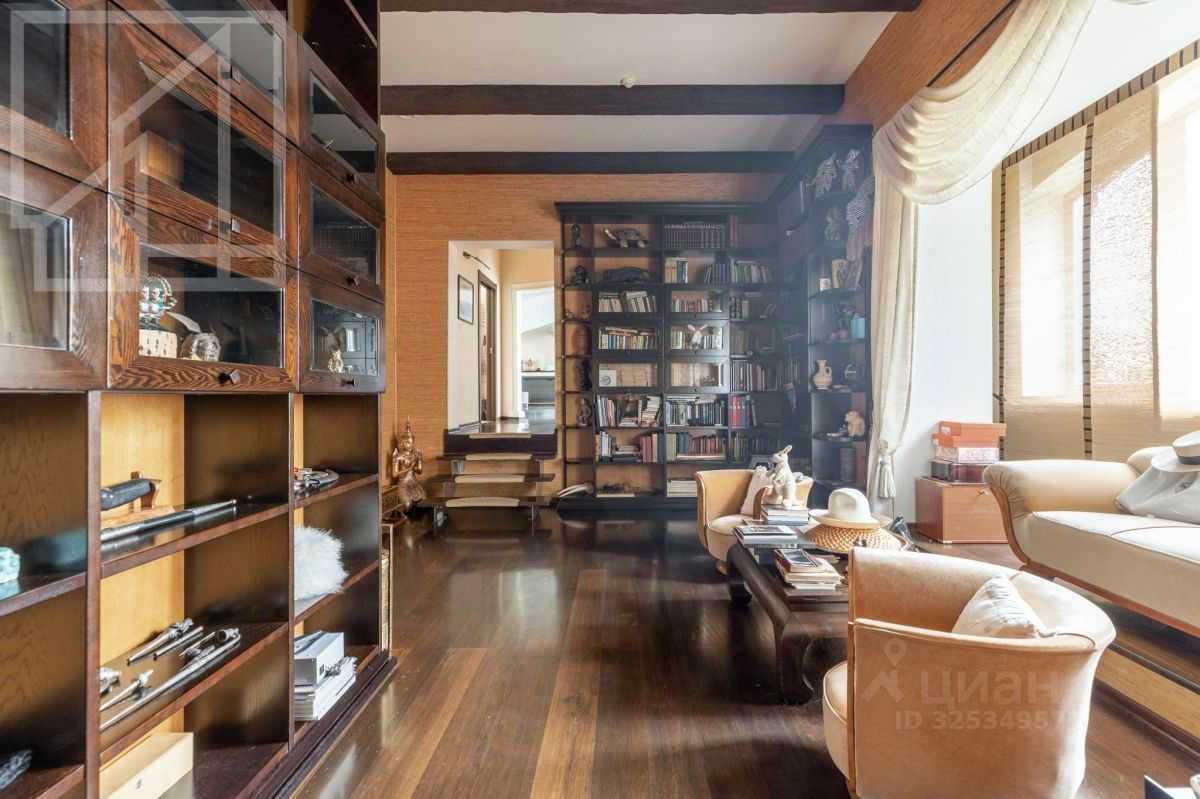 4-комнатная квартира, 300 м² — фотография 3