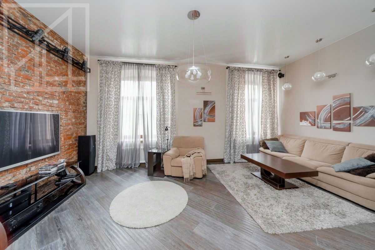 4-комнатная квартира, 130 м²