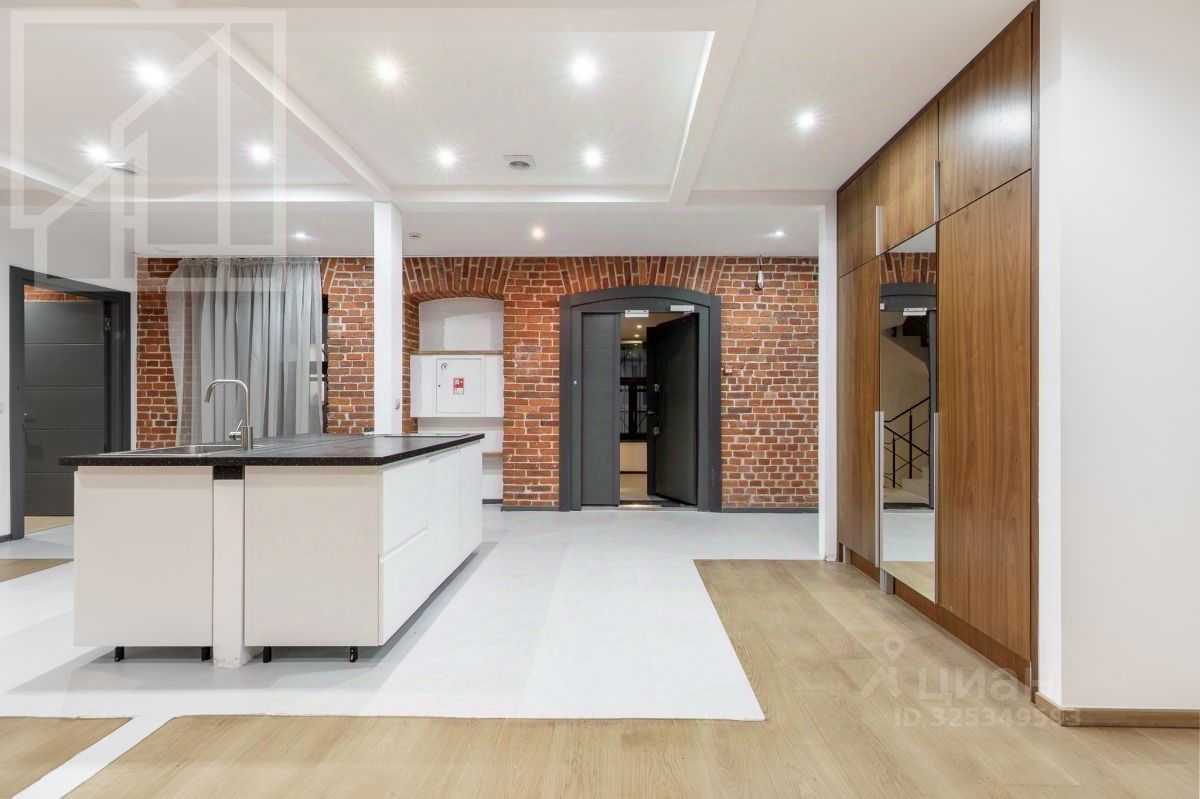 4-комнатная квартира, 120 м²
