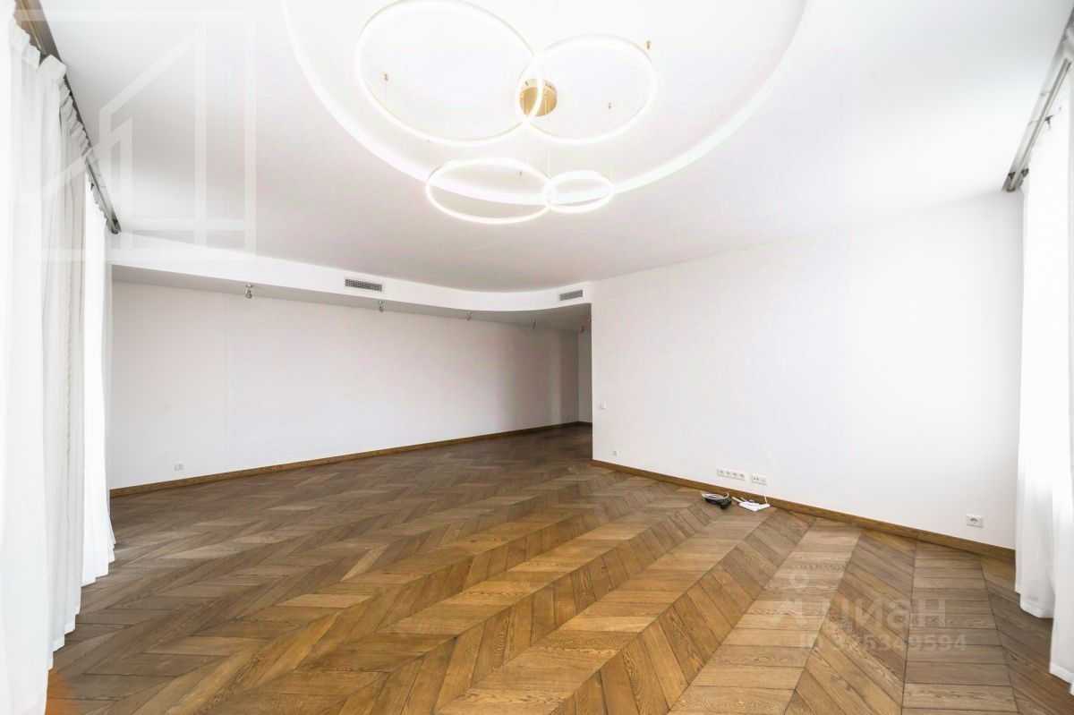 4-комнатная квартира, 180 м² — фотография 3
