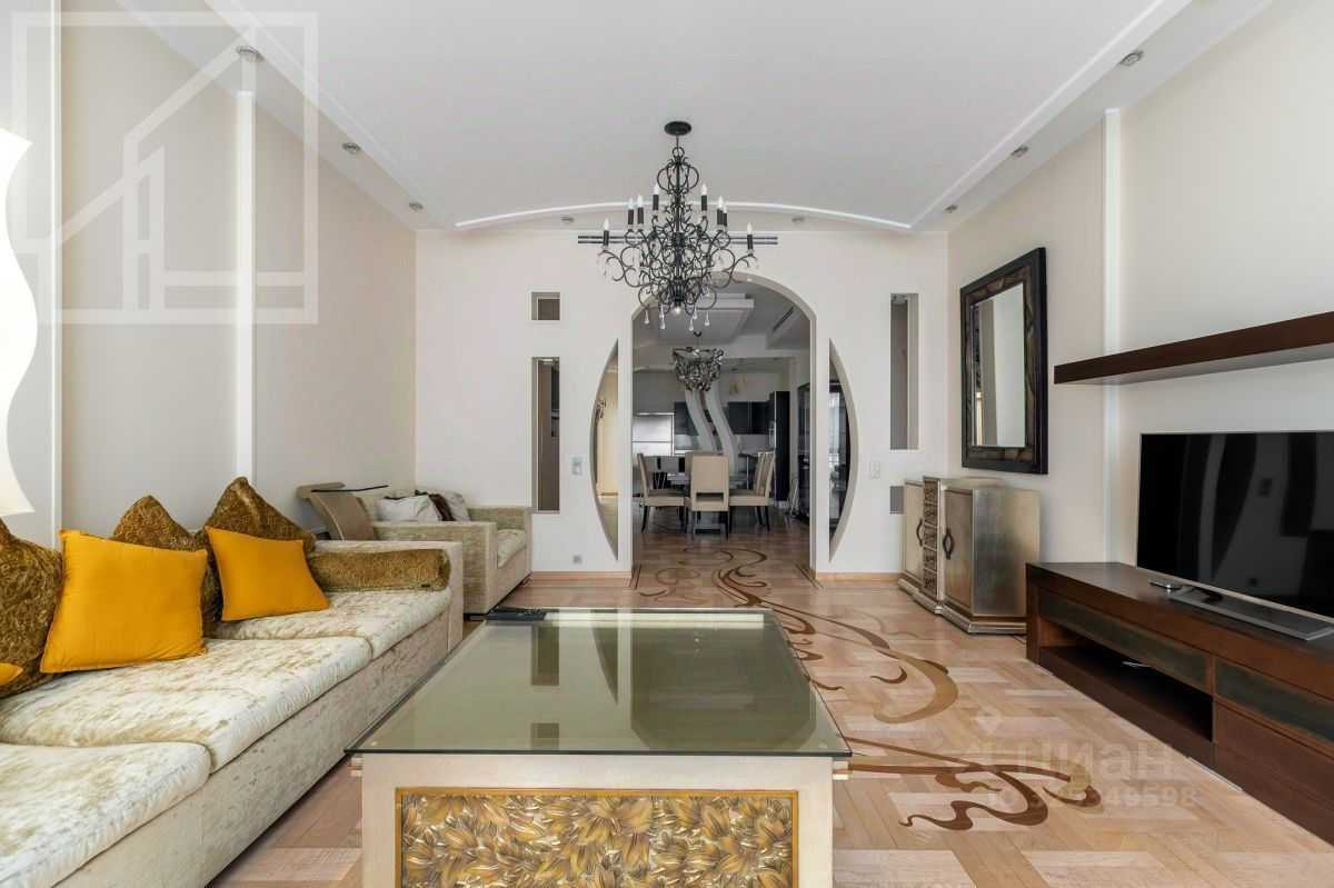 5-комнатная квартира, 220 м² — фотография 3