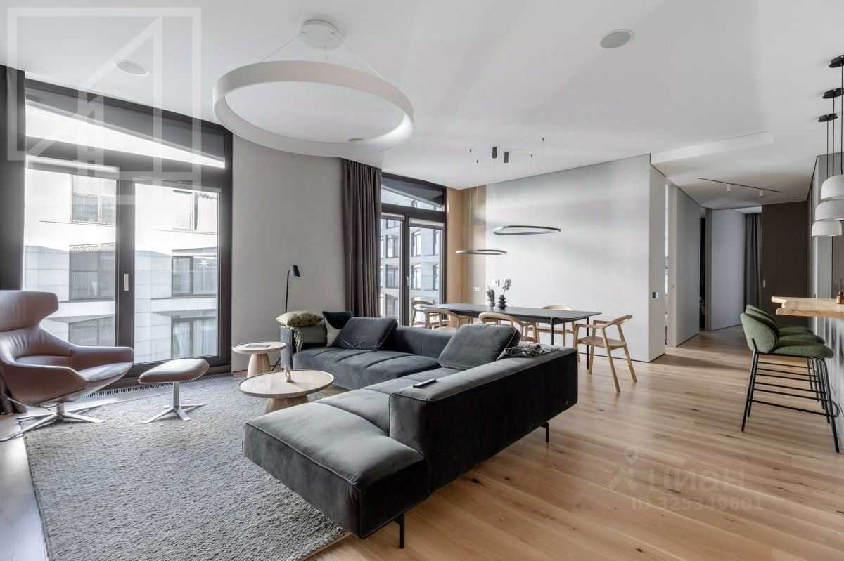 4-комнатная квартира, 150 м²