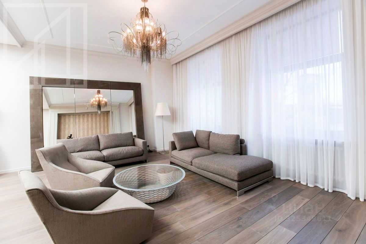 4-комнатная квартира, 190 м² — фотография 2