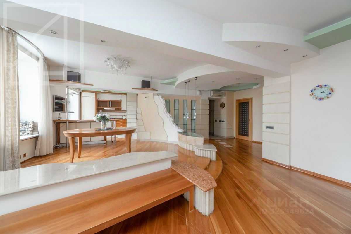 4-комнатная квартира, 150 м² — фотография 3