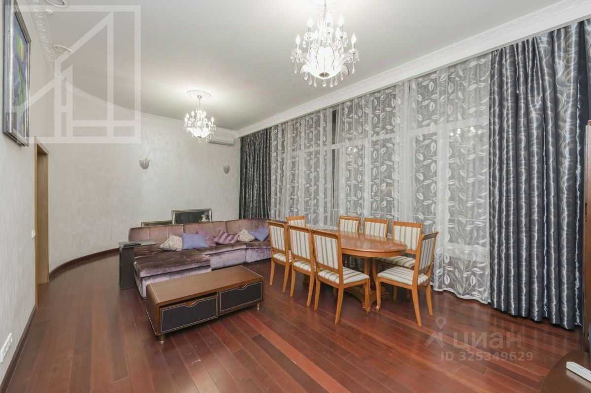 4-комнатная квартира, 180 м²