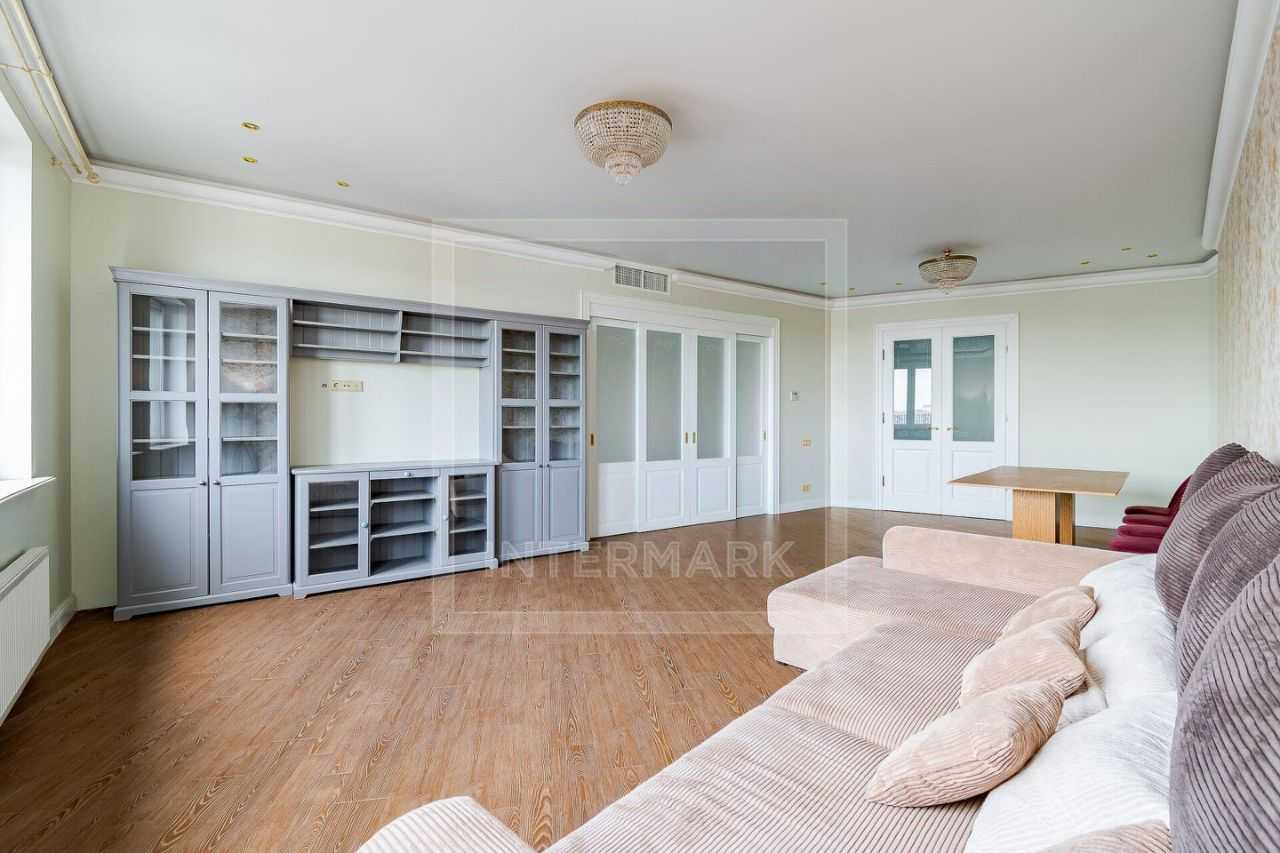 4-комнатная квартира, 165 м²