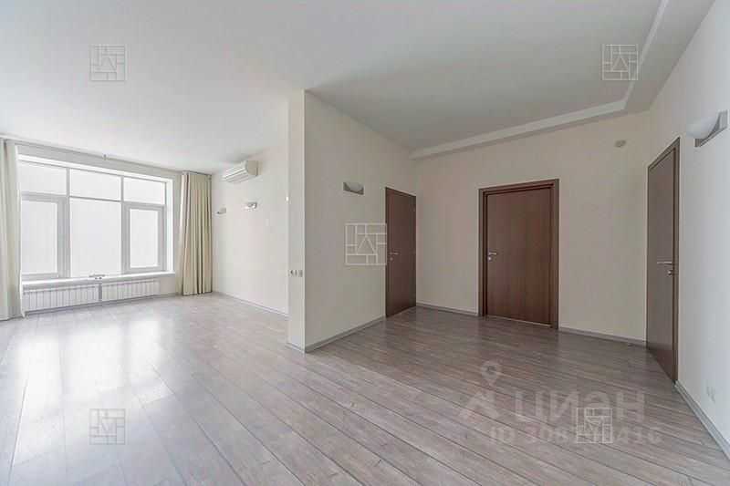 4-комнатная квартира, 200 м²