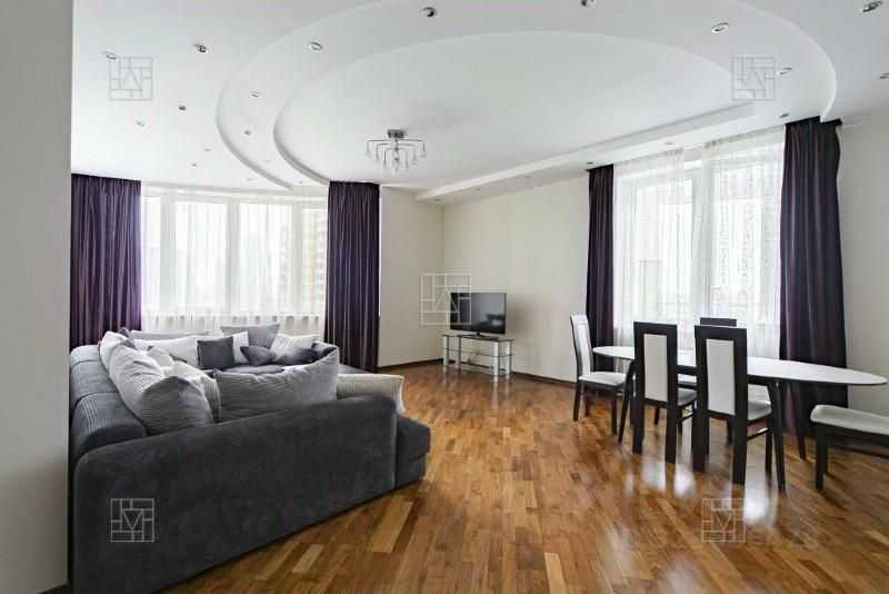 5-комнатная квартира, 211 м²