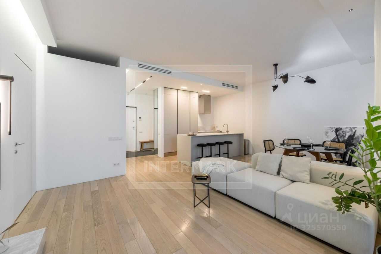 2-комнатная квартира, 70 м² — фотография 2