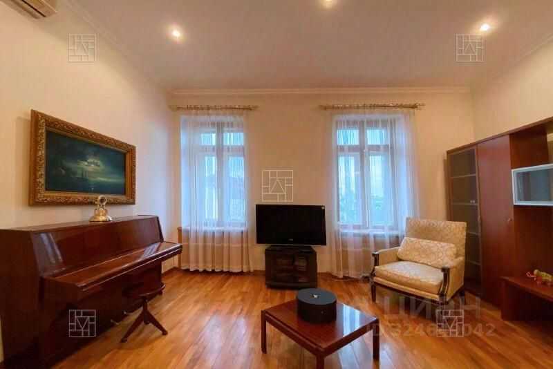 4-комнатная квартира, 135 м² — фотография 3