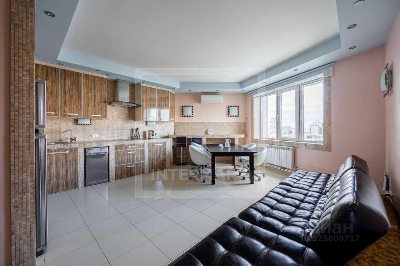 4-комнатная квартира, 152 м²