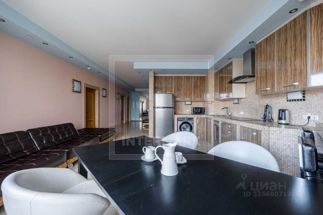 4-комнатная квартира, 152 м² — фотография 3