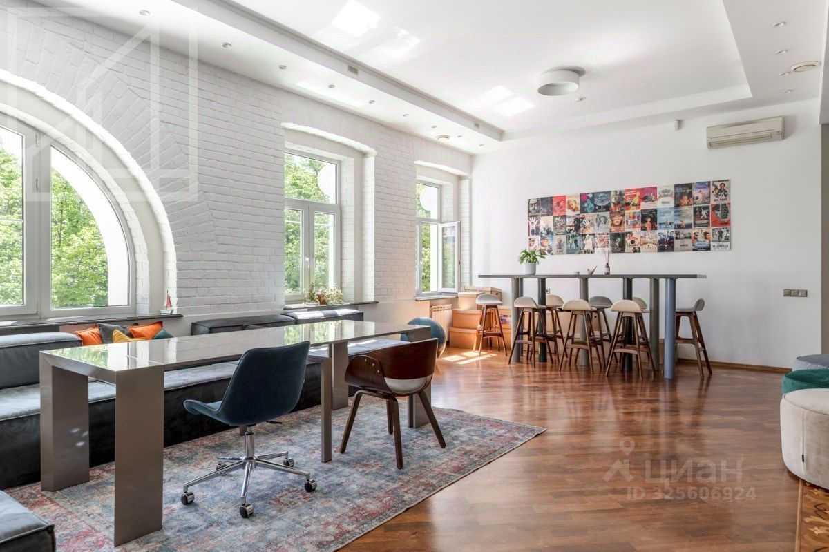 5-комнатная квартира, 160 м²