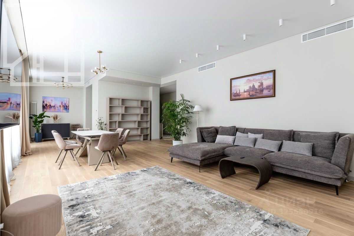 3-комнатная квартира, 182 м²