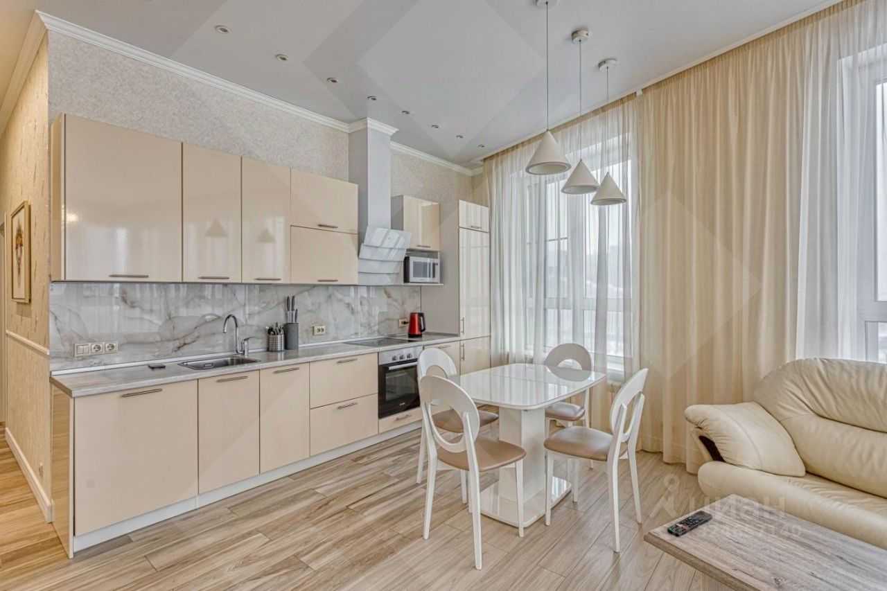 4-комнатная квартира, 111 м² — фотография 3