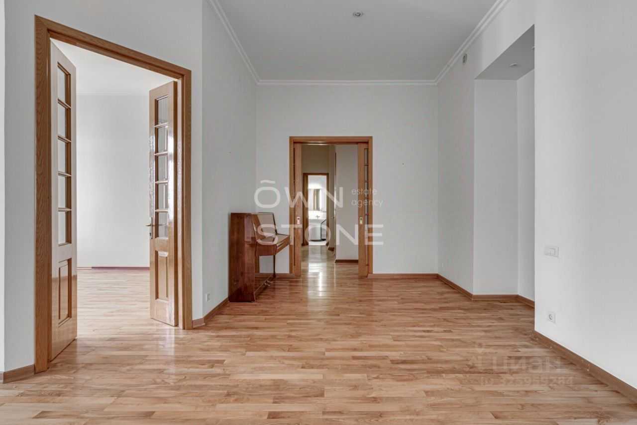 4-комнатная квартира, 135 м² — фотография 3