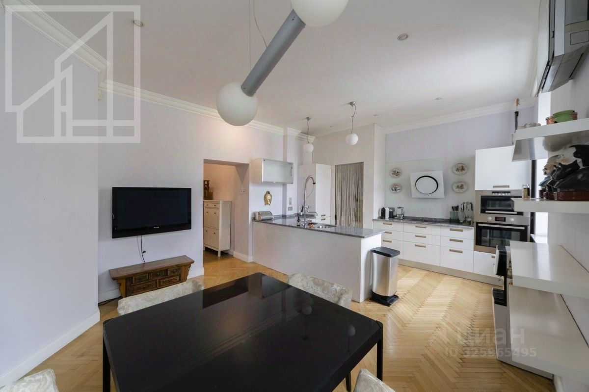 3-комнатная квартира, 197 м² — фотография 3