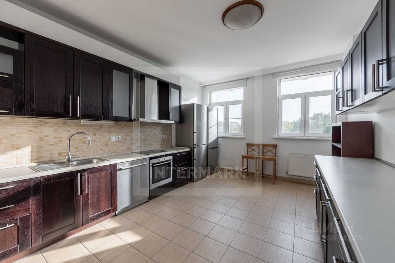 4-комнатная квартира, 208 м² — фотография 3