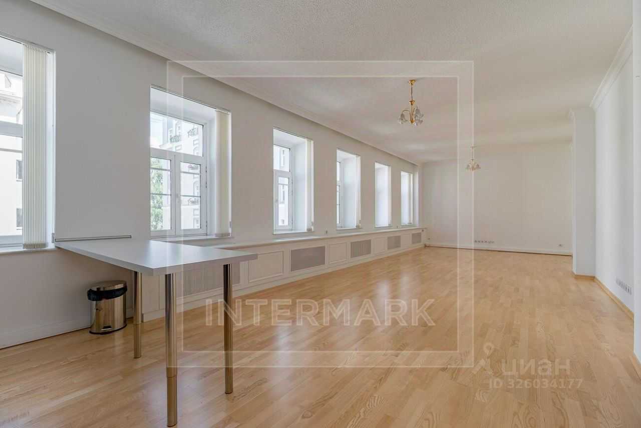 4-комнатная квартира, 146 м² — фотография 2
