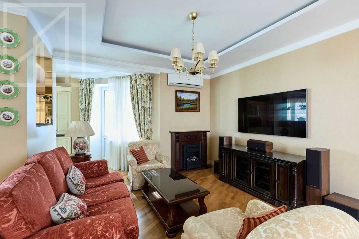 4-комнатная квартира, 150 м²