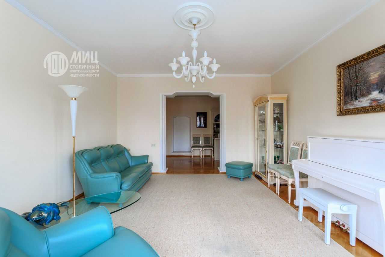 4-комнатная квартира, 137 м² — фотография 2